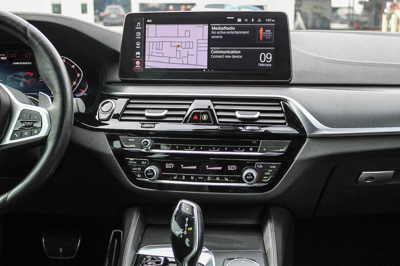 Used 2023 BMW M550i xDrive image 13