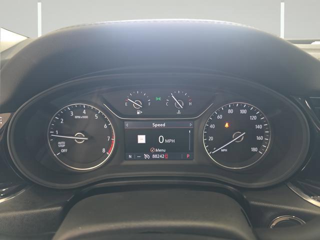 Used 2019 Buick Regal Essence w/ Driver Confidence Package I image 17