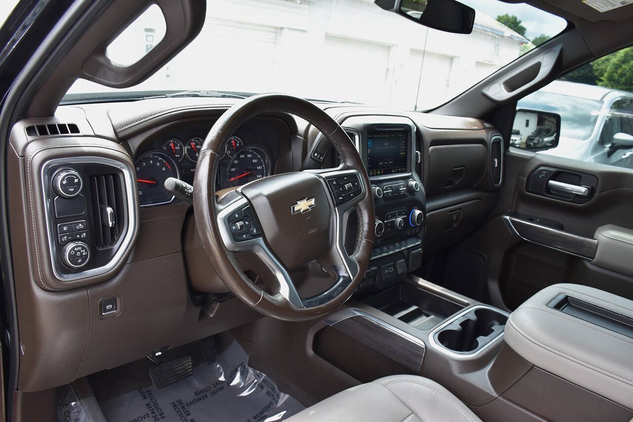 Used 2019 Chevrolet Silverado 1500 LTZ w/ LTZ Convenience Package RWD image 8