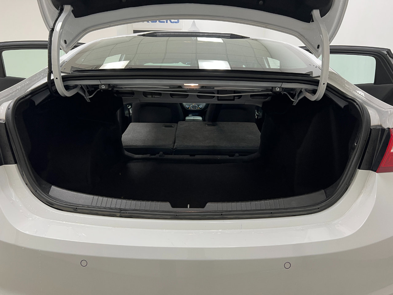 Used 2023 Chevrolet Malibu LT w/ Driver Confidence Package image 20