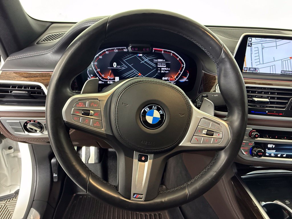 Used 2022 BMW 750i xDrive w/ Luxury Rear Seating Package AWD/4WD image 14