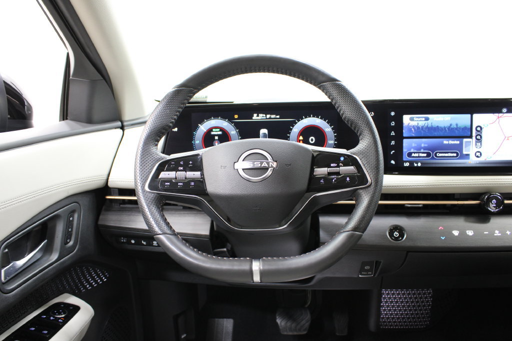 Used 2024 Nissan Ariya AWD image 24