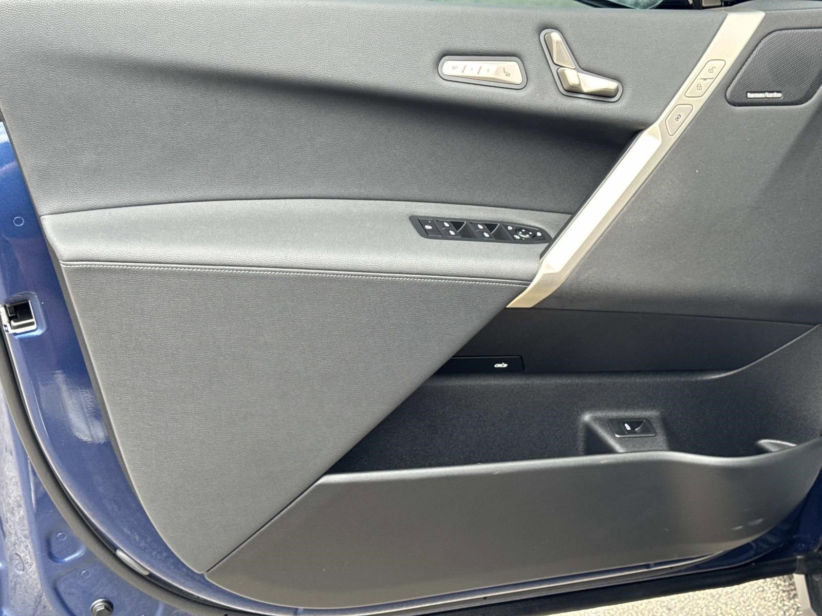 Certified 2022 BMW iX xDrive50 w/ Premium Package image 16