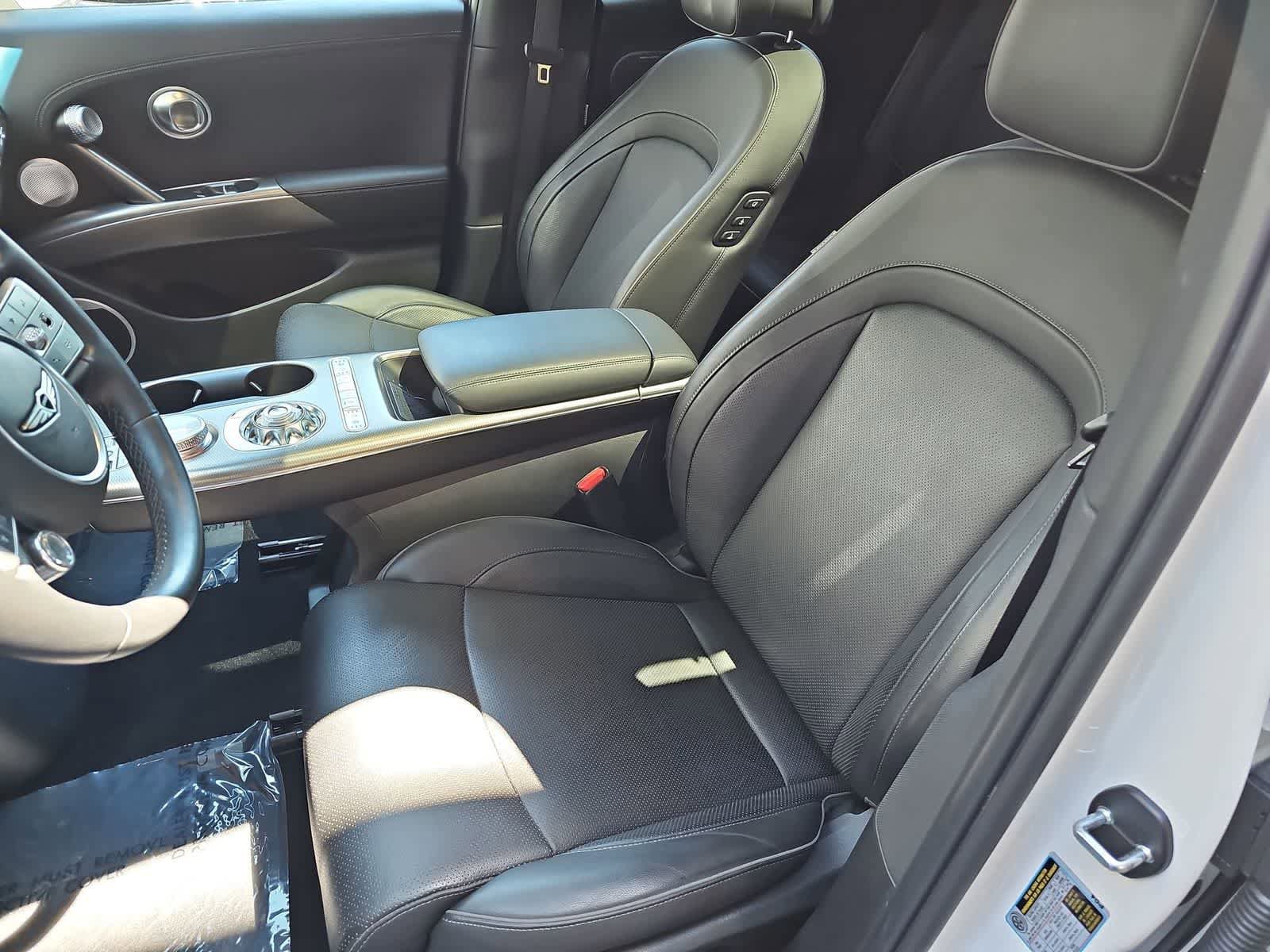 Certified 2023 Genesis GV60 Advanced AWD/4WD image 15