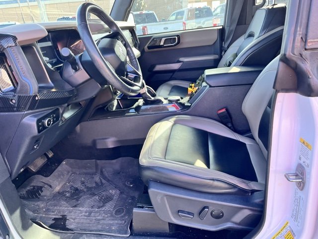 Used 2023 Ford Bronco Wildtrak image 7