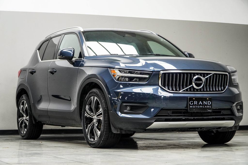 Used 2021 Volvo XC40 T5 Inscription w/ Climate Package AWD/4WD image 4