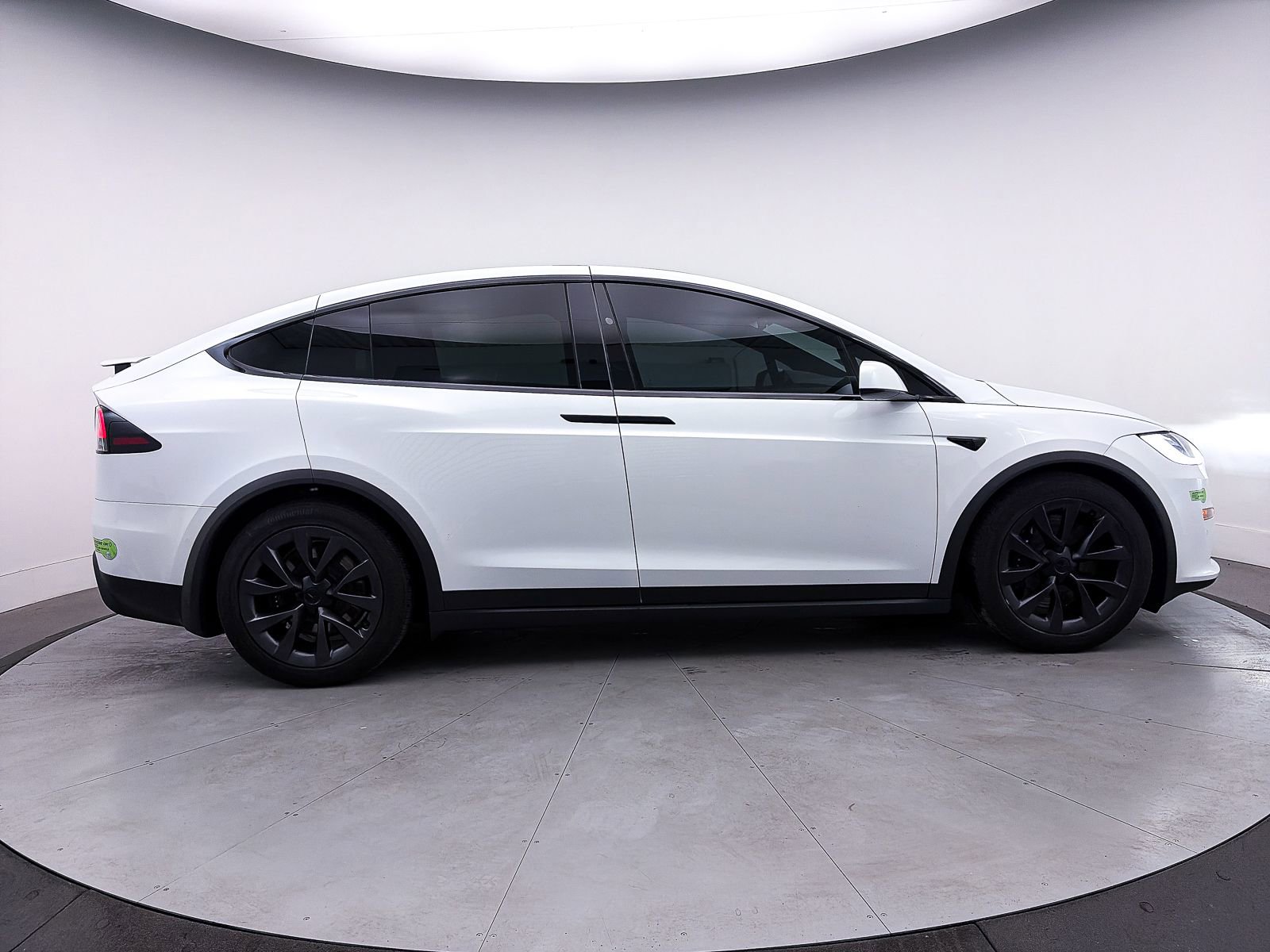Used 2023 Tesla Model X Standard Range image 38