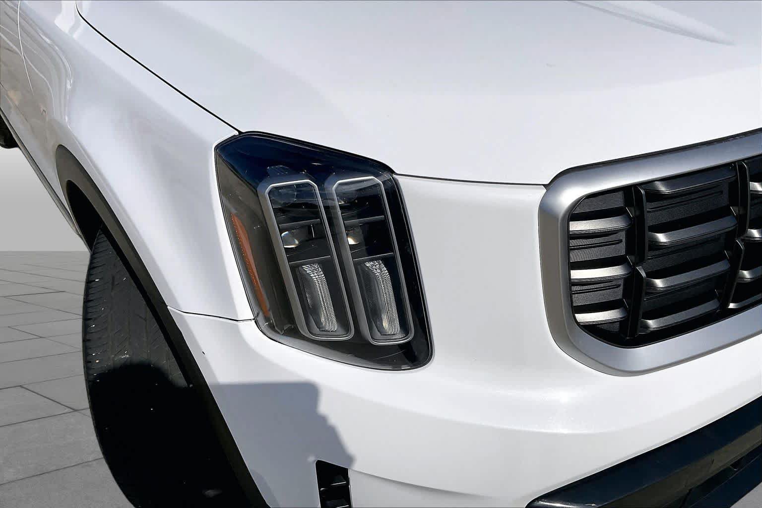 Used 2025 Kia Telluride S FWD image 25
