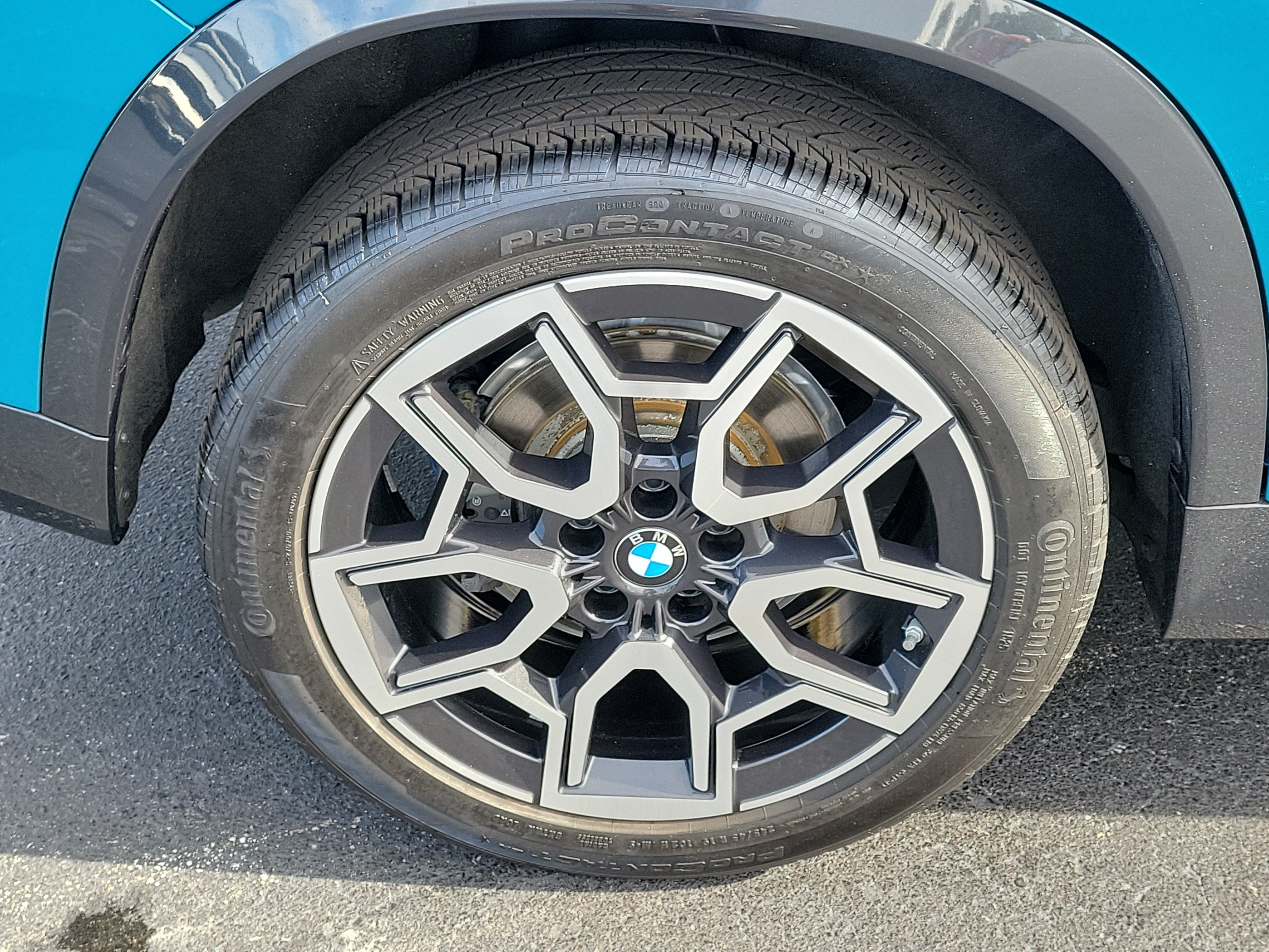 Used 2025 BMW X1 xDrive28i AWD/4WD image 7