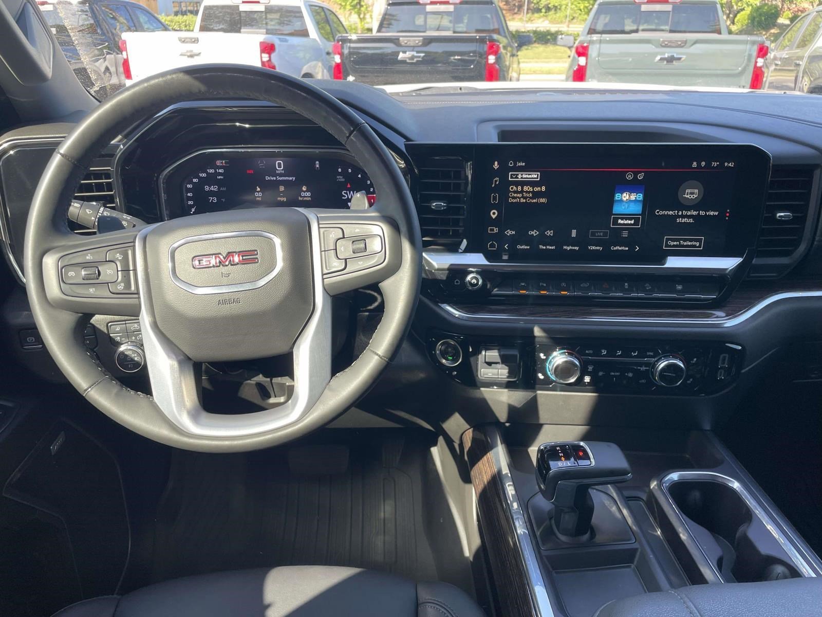 Used 2025 GMC Sierra 1500 Elevation w/ Elevation Premium Package AWD/4WD image 9
