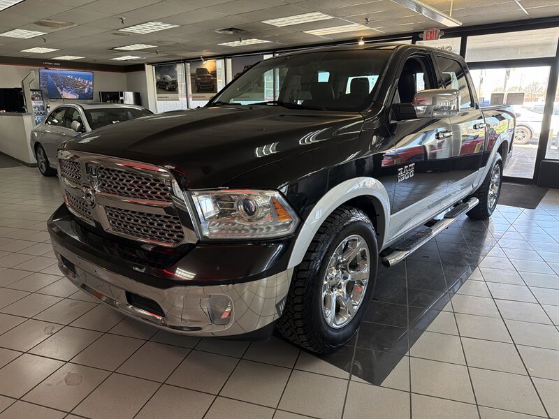 Used 2016 RAM 1500 Laramie RWD image 1