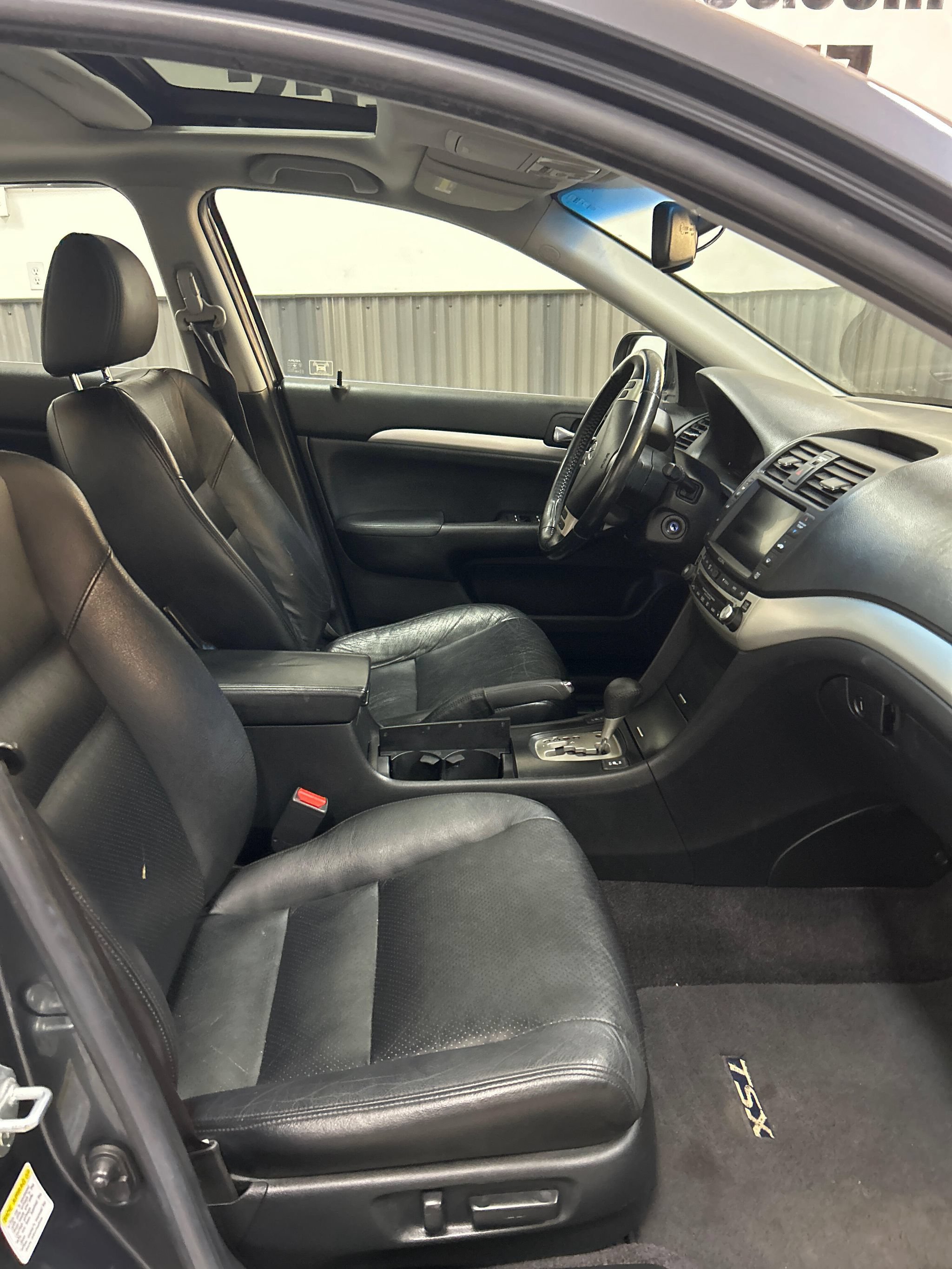 Used 2007 Acura TSX w/ Navigation FWD image 14