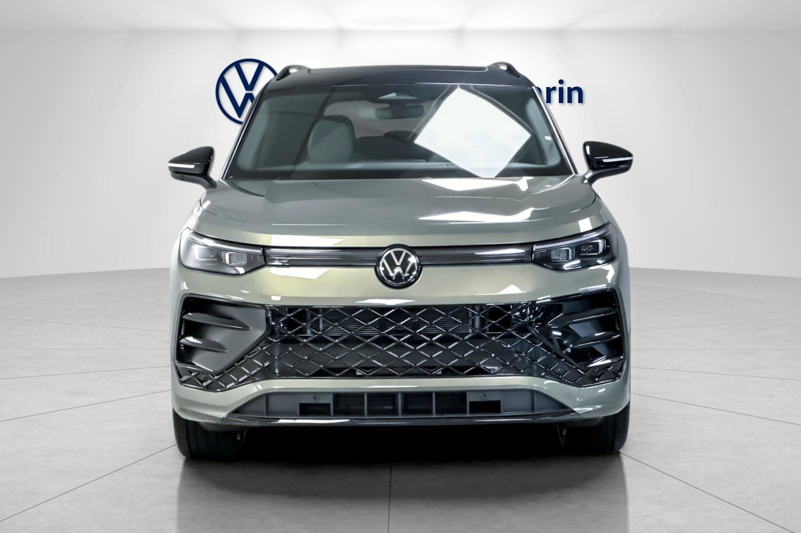 New 2026 Volkswagen Tiguan SE R-Line image 8