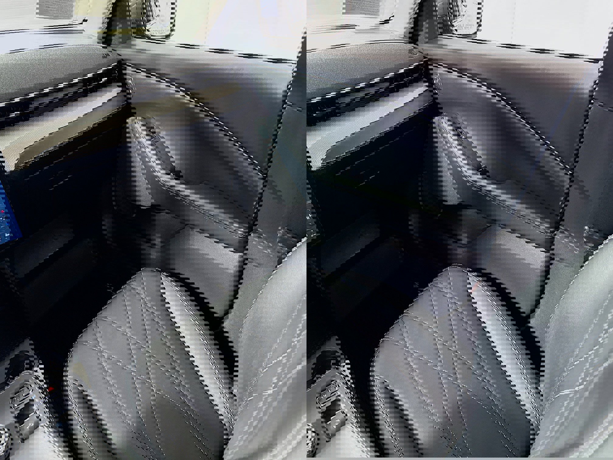 Used 2021 Ford Mustang Mach-E Select w/ Comfort/Appearance Package image 24