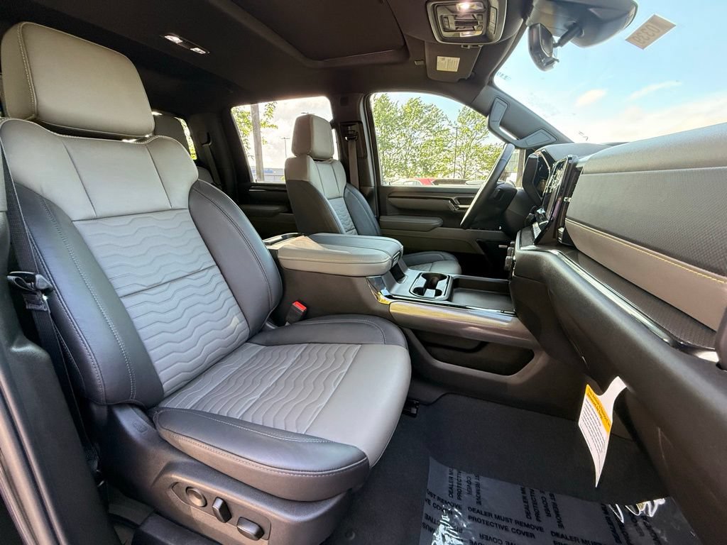 Used 2026 Chevrolet Silverado 2500 ZR2 AWD/4WD image 42