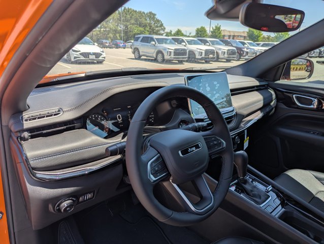 New 2026 Jeep Compass Latitude AWD/4WD image 12