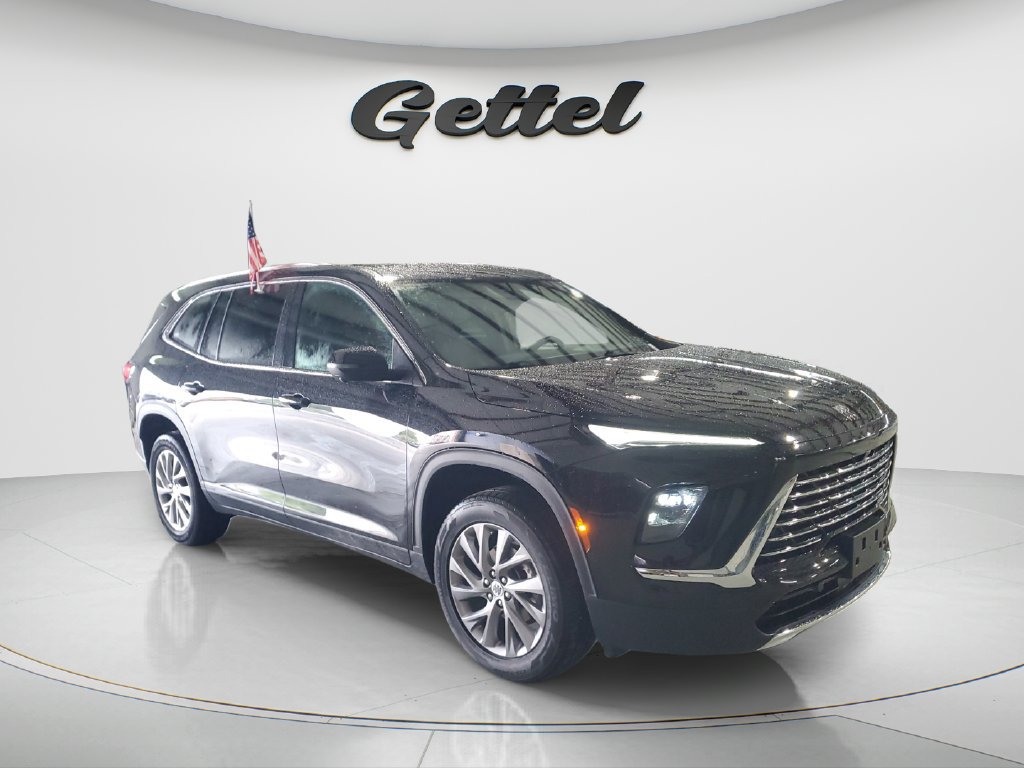 Used 2025 Buick Enclave Preferred AWD/4WD image 3