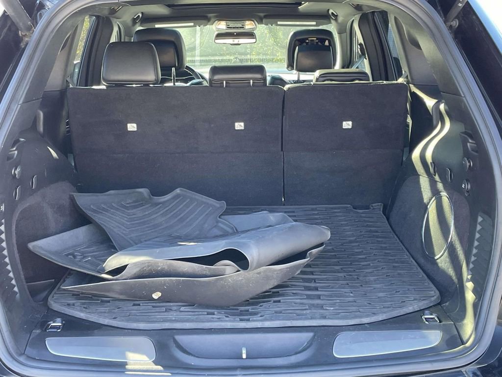 Used 2014 Jeep Grand Cherokee Overland w/ Advanced Technology Group image 10