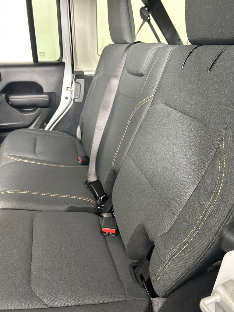 Used 2024 Jeep Wrangler Willys image 16