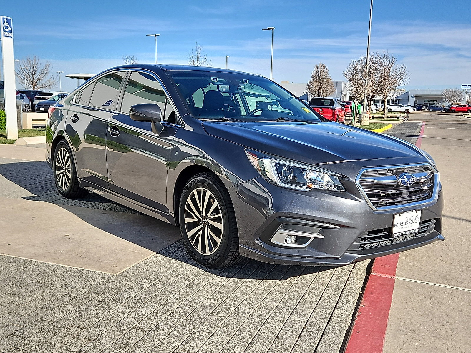 Used 2019 Subaru Legacy 2.5i Premium image 4