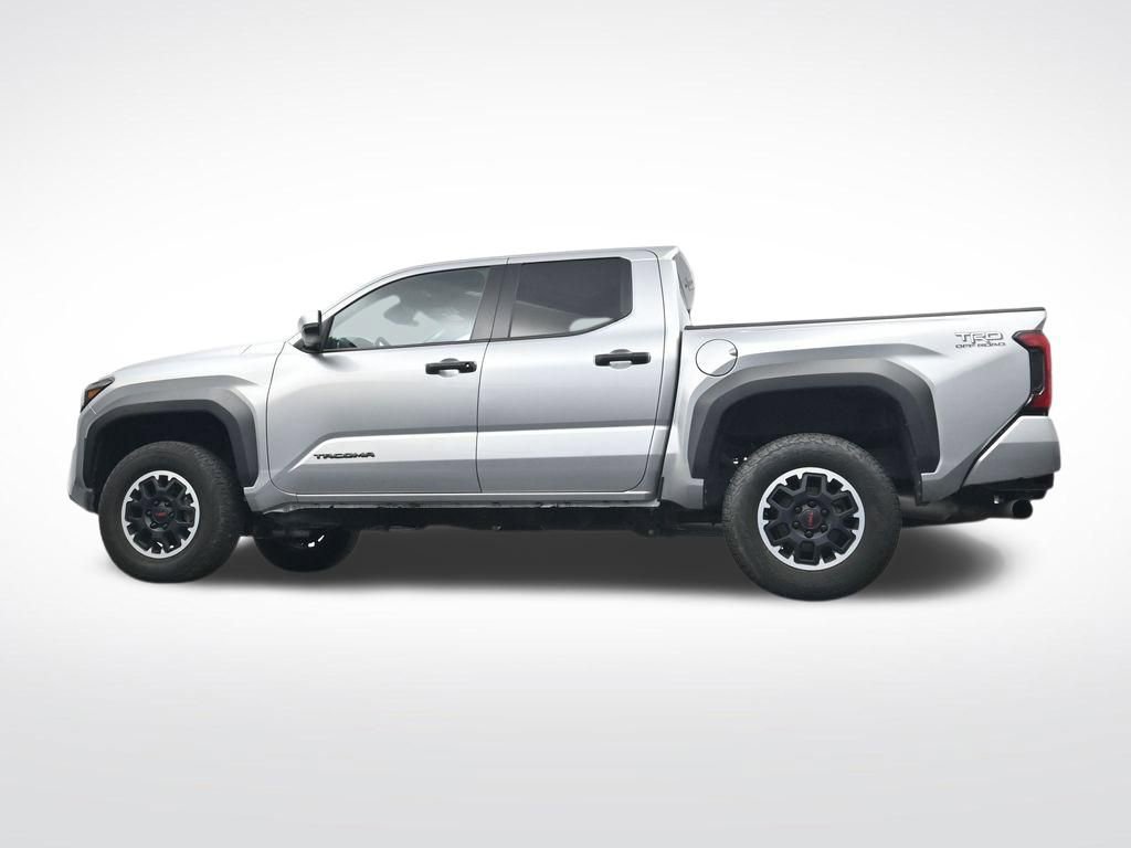 Used 2024 Toyota Tacoma TRD Off-Road image 38