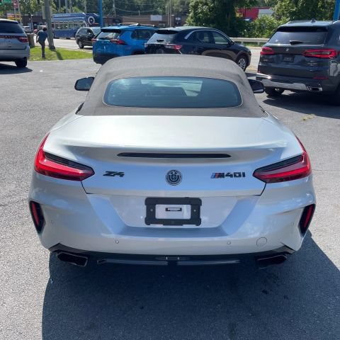 Used 2022 BMW Z4 M40i w/ Premium Package RWD image 9