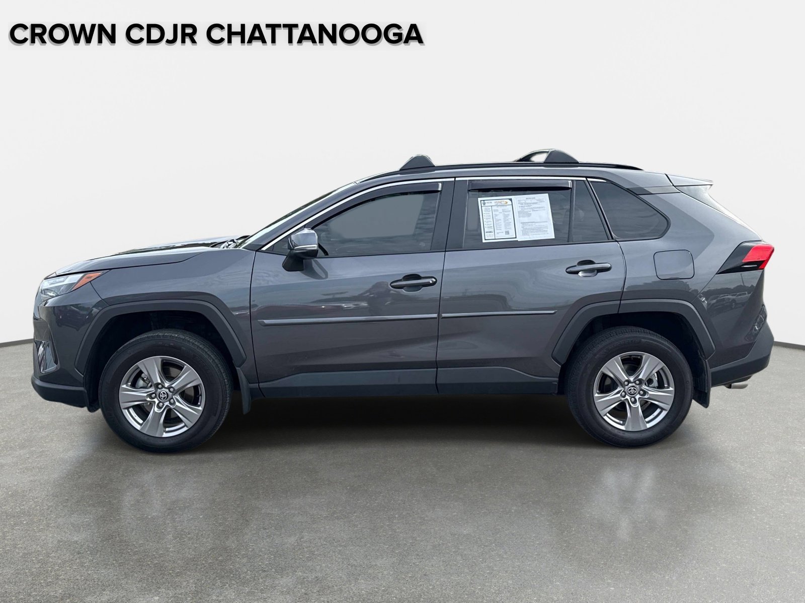 Used 2024 Toyota RAV4 XLE AWD/4WD image 8