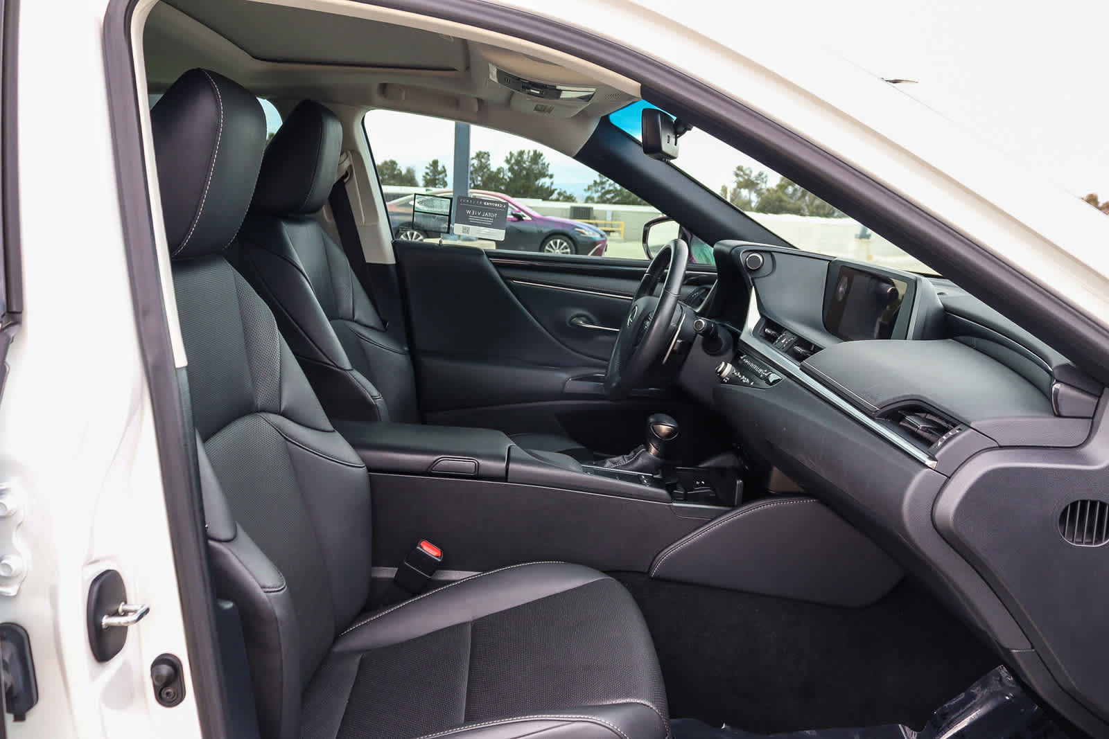 Certified 2021 Lexus ES 350 w/ Accessory Package 2 FWD image 19