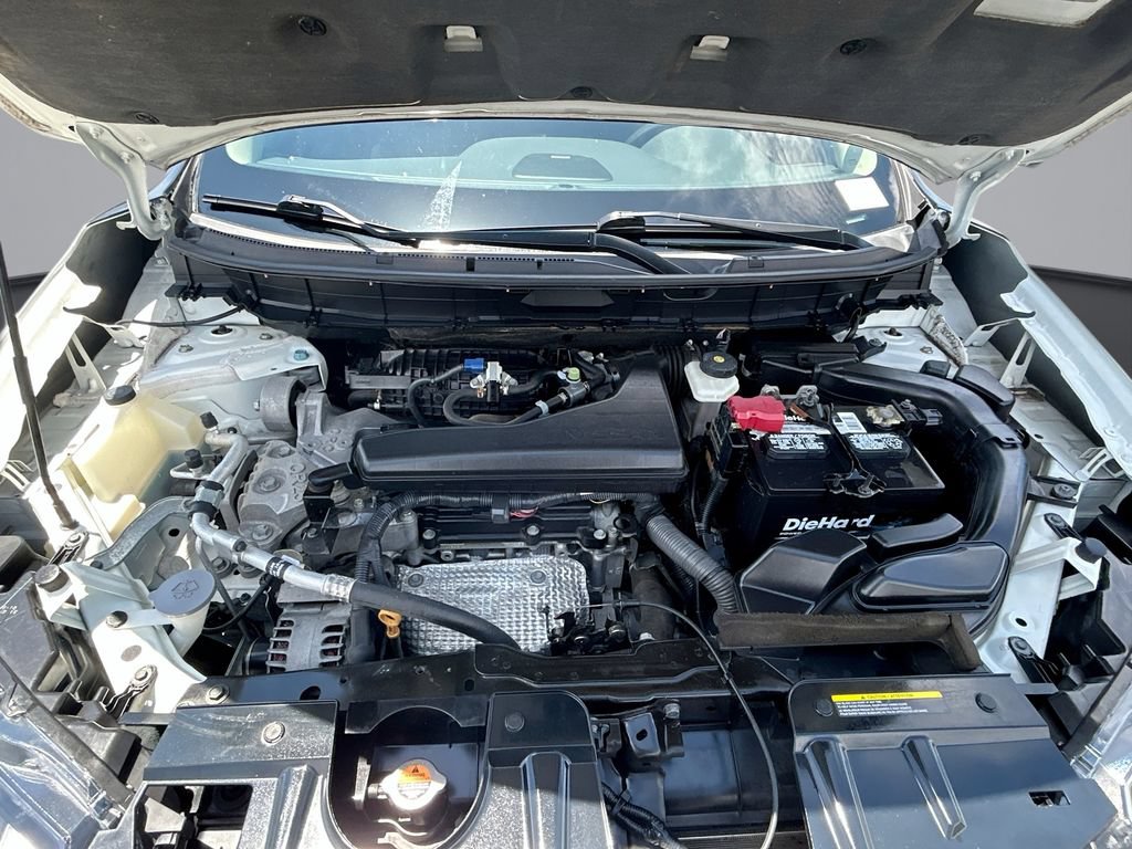Used 2017 Nissan Rogue SV FWD image 14