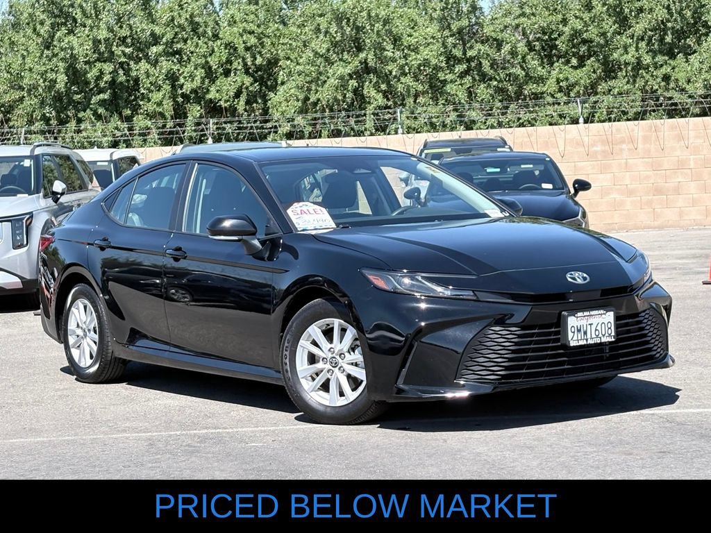Used 2025 Toyota Camry LE FWD image 2