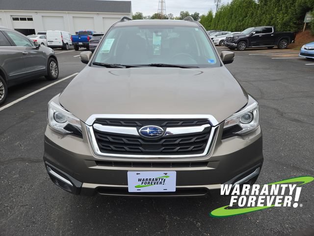 Used 2017 Subaru Forester 2.5i Touring AWD/4WD image 2