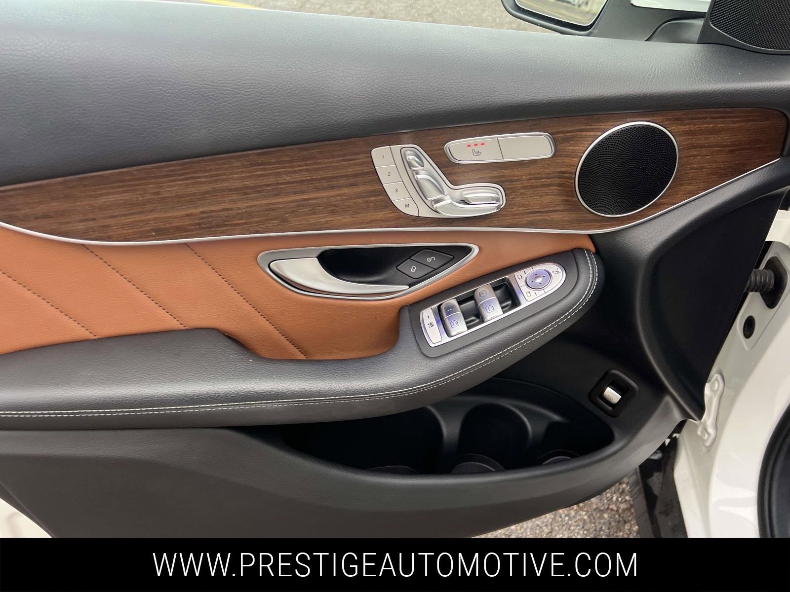 Used 2022 Mercedes-Benz GLC 300 4MATIC image 19