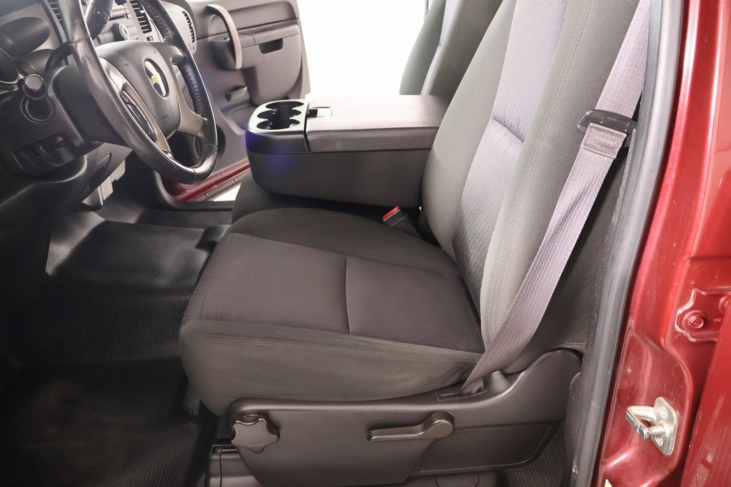 Used 2013 Chevrolet Silverado 2500 LT w/ Suspension Package, Off-Road image 9