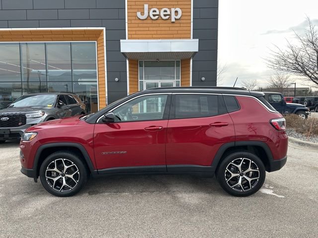 Used 2025 Jeep Compass Limited image 9