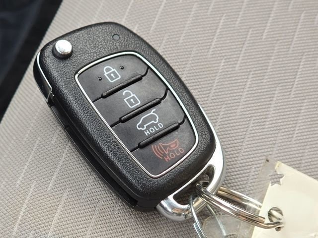 Used 2019 Hyundai Tucson SE image 36