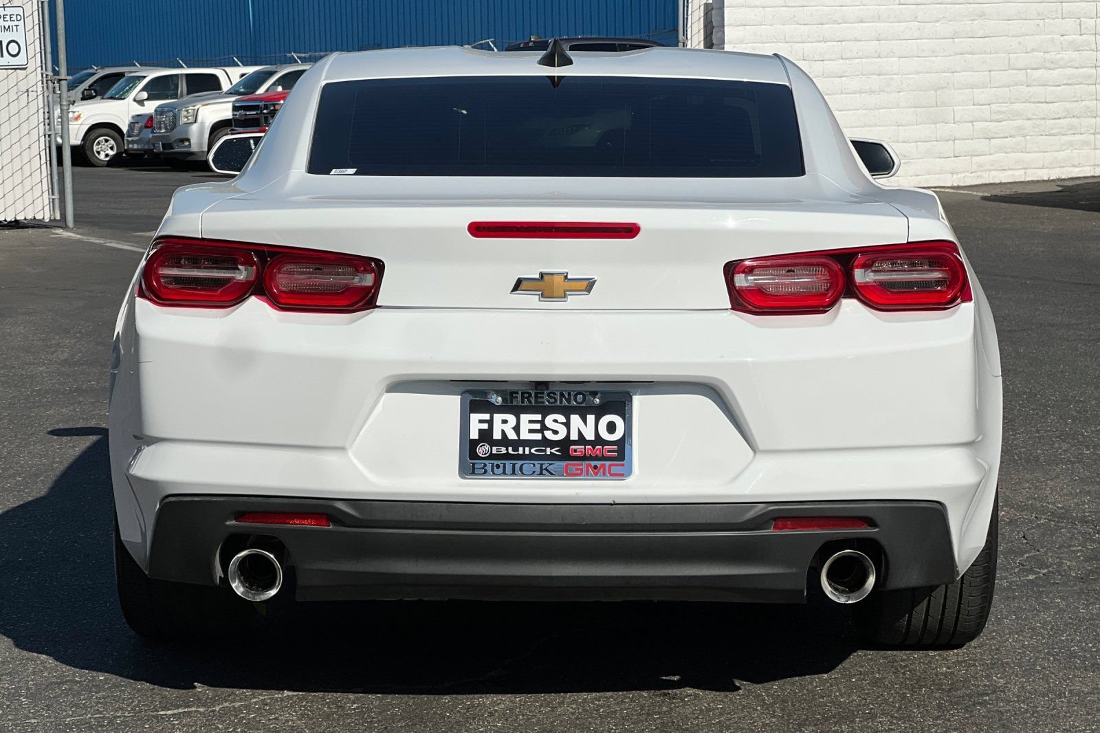 Used 2023 Chevrolet Camaro LT RWD image 5