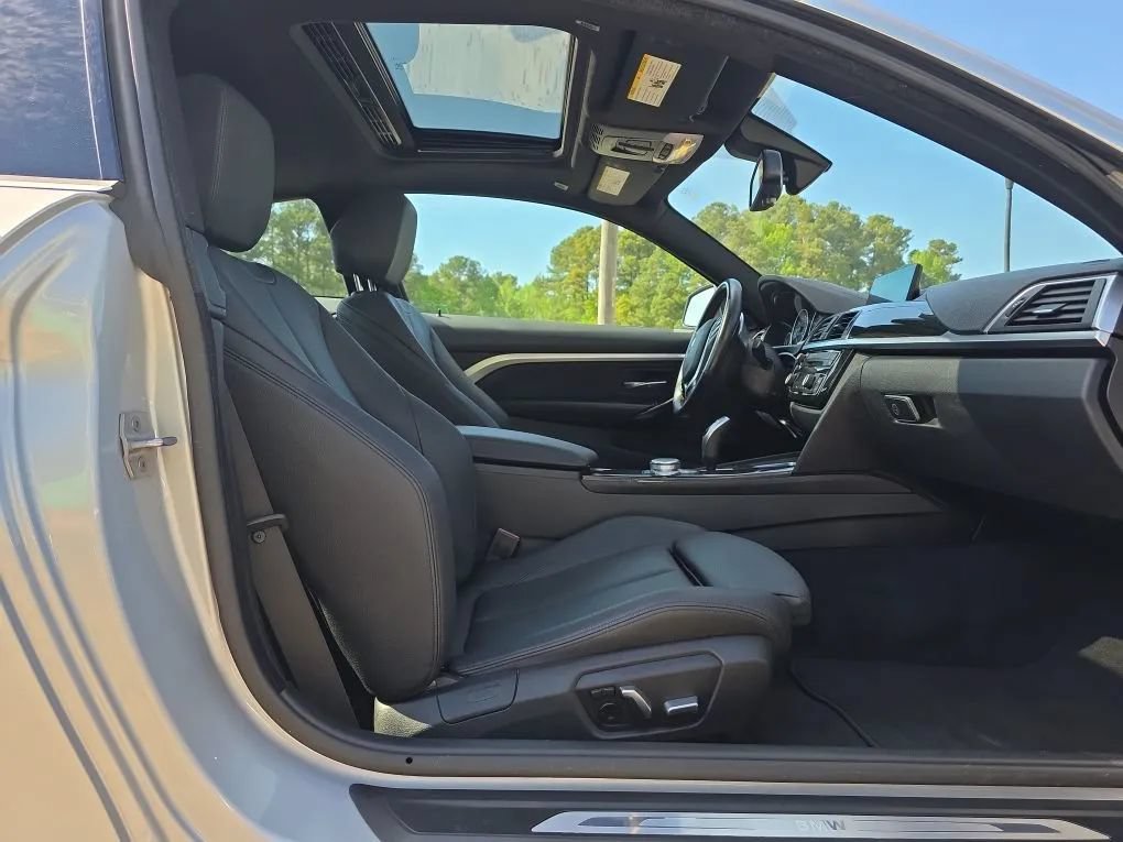 Used 2020 BMW 430i Coupe w/ Convenience Package RWD image 43