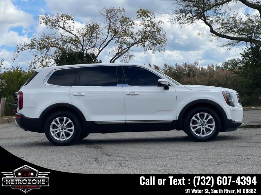 Used 2021 Kia Telluride LX AWD/4WD image 14
