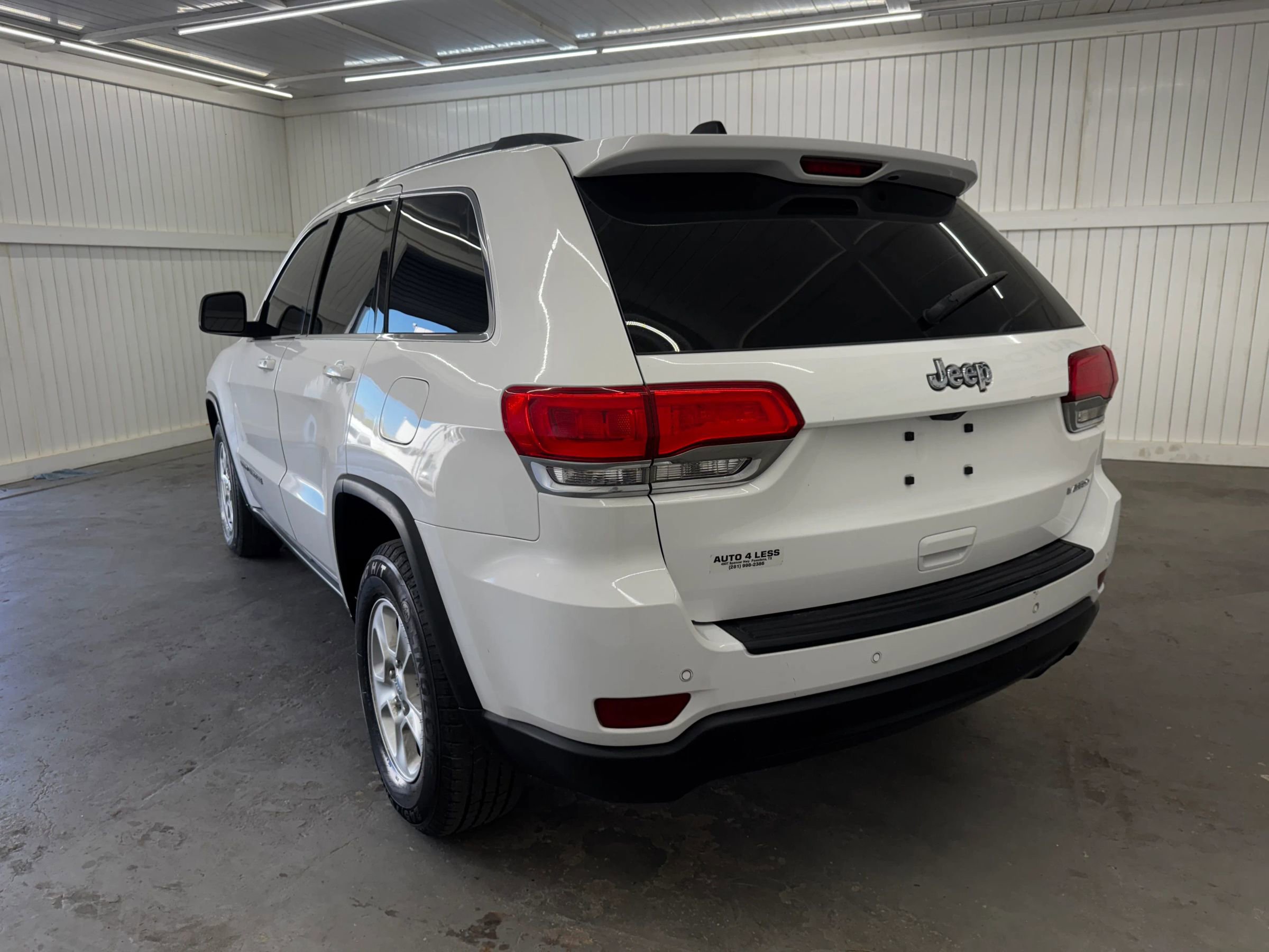 Used 2017 Jeep Grand Cherokee Laredo w/ Quick Order Package 2BE RWD image 7