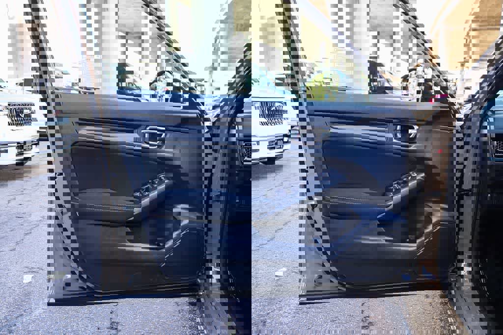 Used 2025 Honda Civic Sport image 22