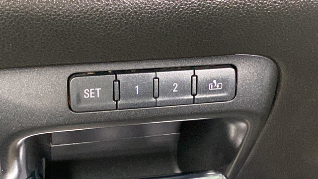 Used 2014 GMC Sierra 1500 Denali w/ Driver Alert Package AWD/4WD image 28