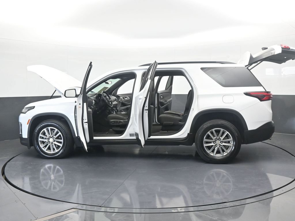 Used 2023 Chevrolet Traverse LT image 74