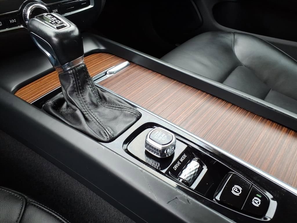 Used 2021 Volvo S60 T5 Momentum w/ Climate Package image 20