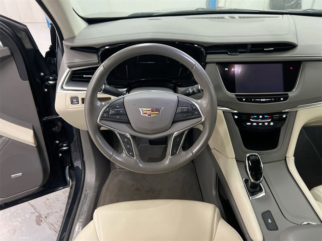 Used 2019 Cadillac XT5 Luxury image 21