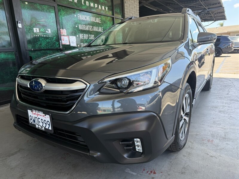 Used 2021 Subaru Outback Premium AWD/4WD image 3