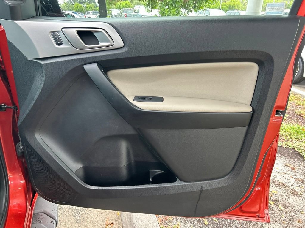 Used 2019 Ford Ranger XLT w/ Equipment Group 302A Luxury AWD/4WD image 40