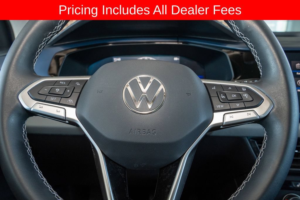 Used 2022 Volkswagen Taos SE FWD image 18