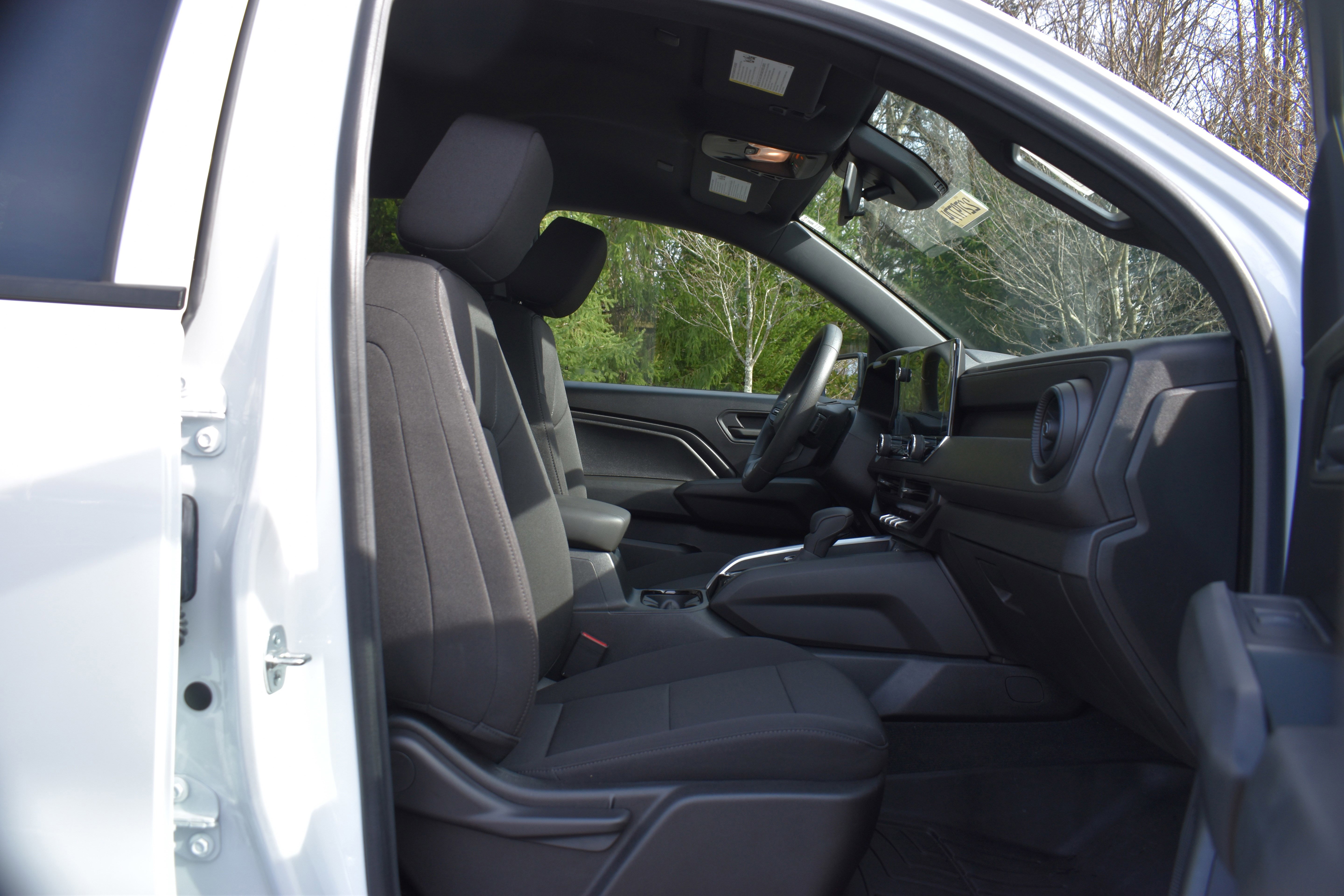 Used 2024 Chevrolet Colorado Trail Boss w/ Advanced Trailering Package image 24