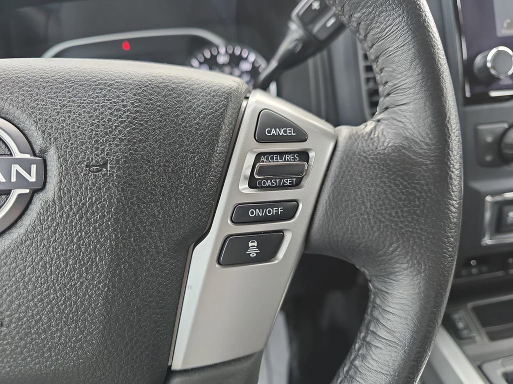Used 2024 Nissan Titan SV w/ SV Convenience Package image 22
