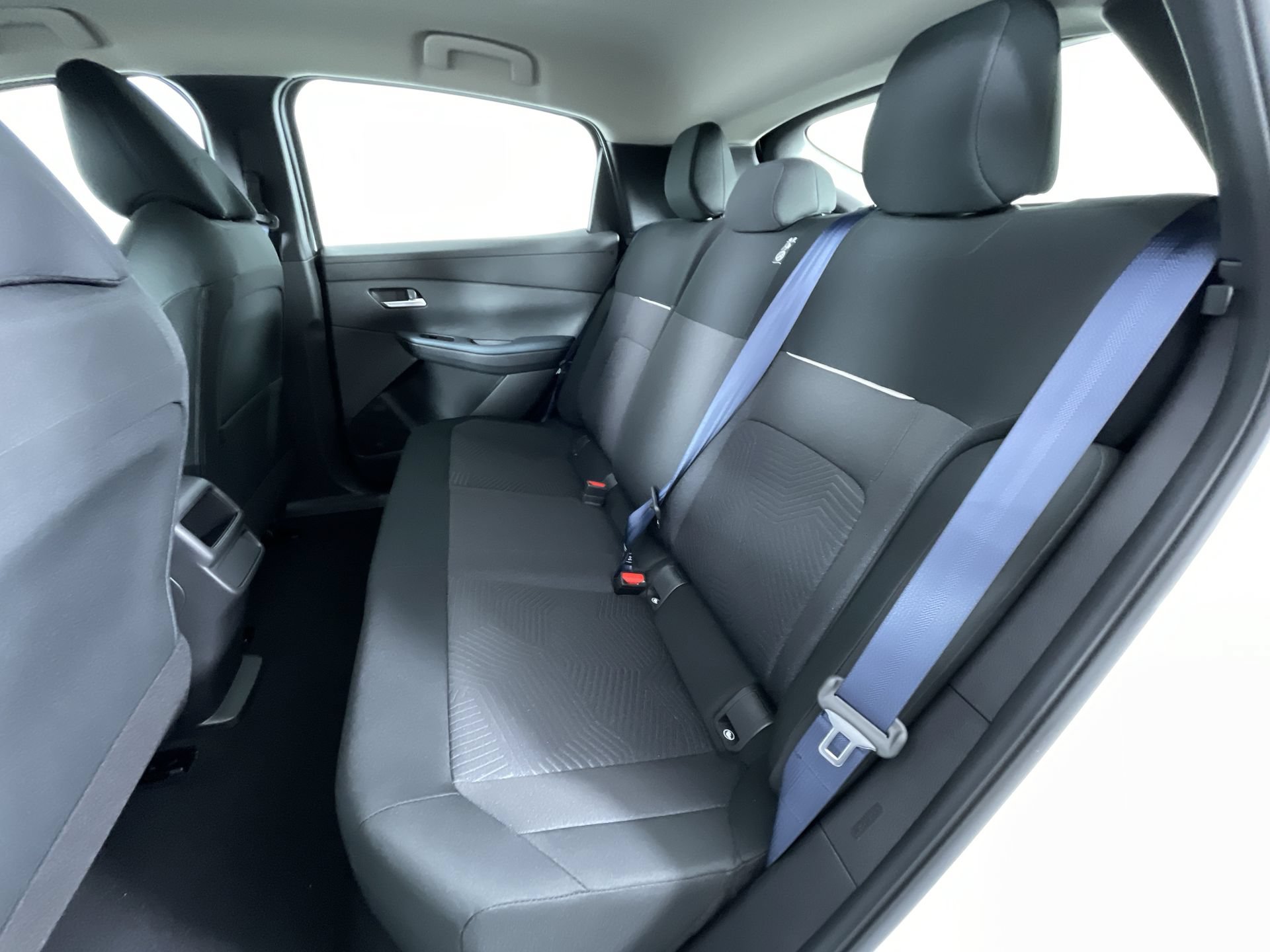 New 2026 Nissan Leaf w/ Floor Mat Package (S+) FWD image 21